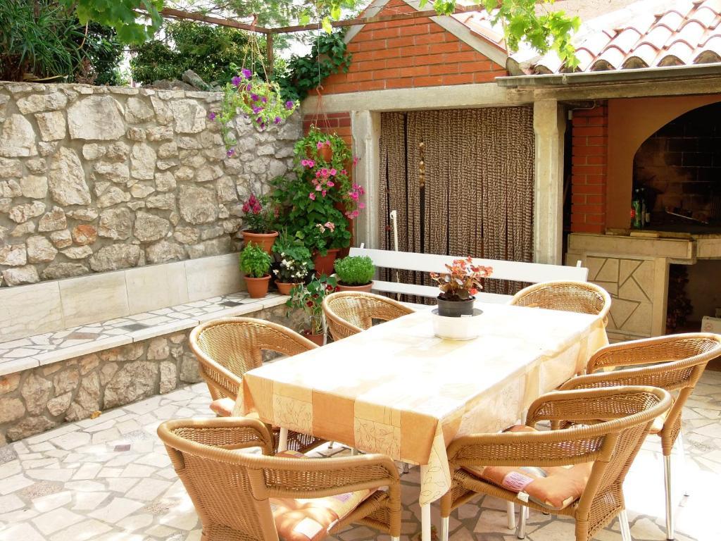 Apartments Beba مالي لوشينغْ الغرفة الصورة